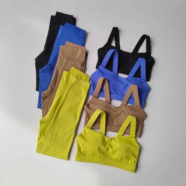 CONJUNTO DEPORTIVO DE TOP Y LEGGINGS
