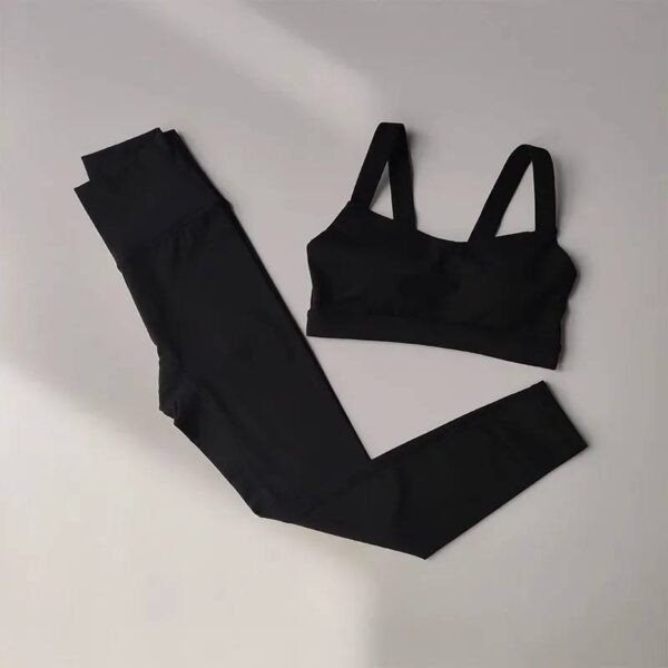 CONJUNTO DEPORTIVO DE TOP Y LEGGINGS - Image 8