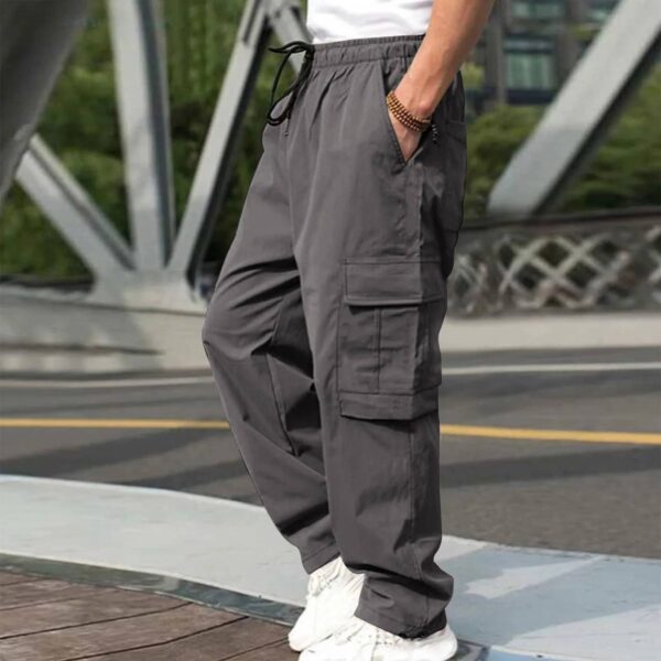 PANTALON CARGO PARA HOMBRE CON AJUSTE EN CINTURA - Image 2