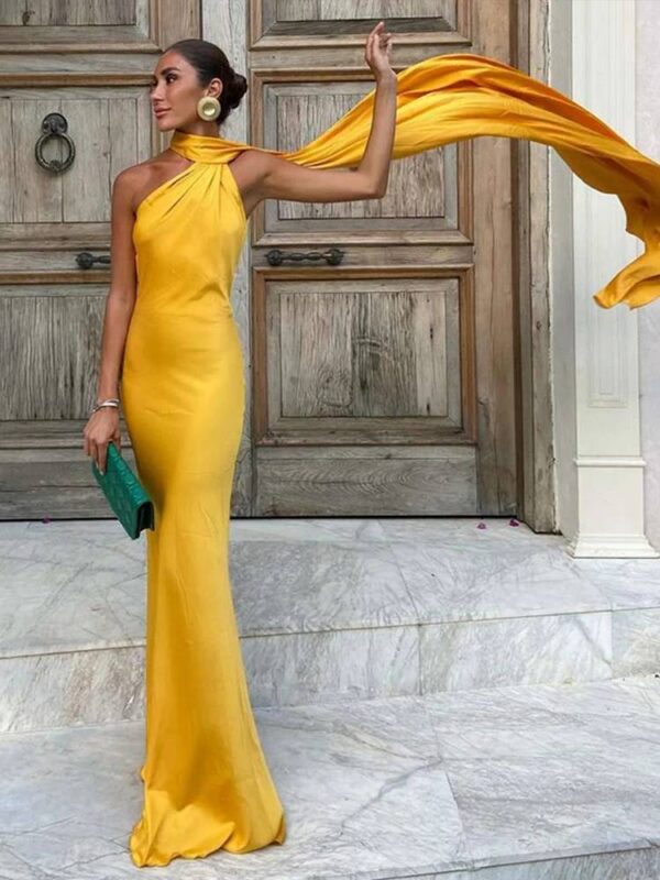 VESTIDO LARGO DE SATÍN HALTER SIN ESPALDA Y CON DETALLE DE TELA - Image 5