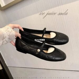 ZAPATO DE MUJER PLANO ELEGANTE CON PERLA